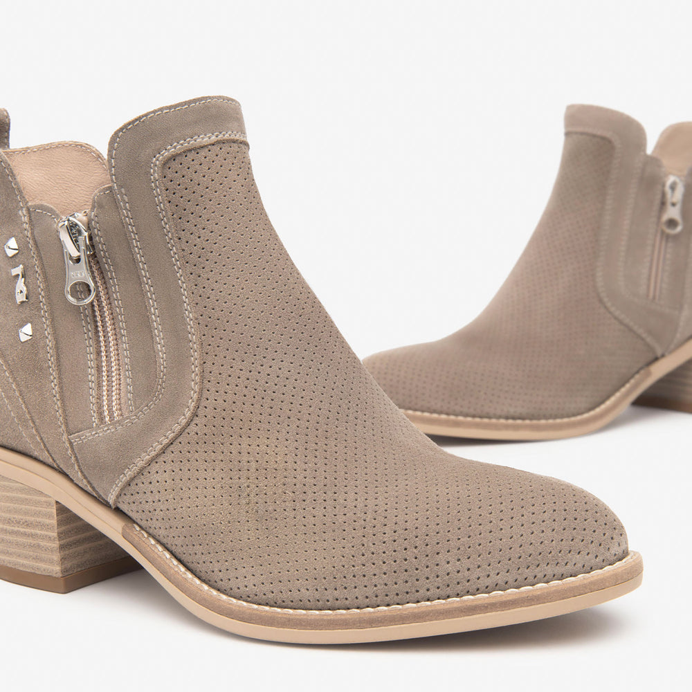 Stivaletto NeroGiardini Donna - Beige