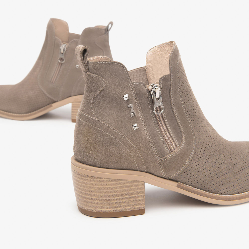 Stivaletto NeroGiardini Donna - Beige