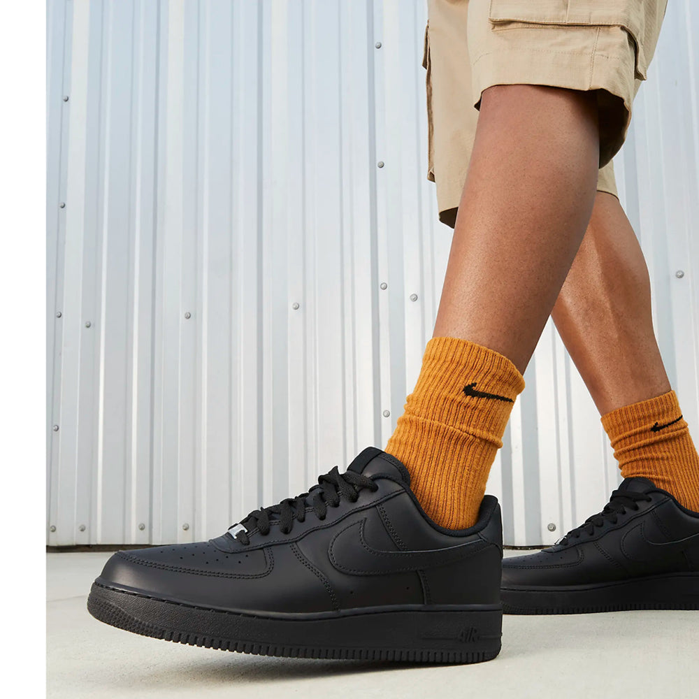 Sneakers Nike Air Force 1 07 Uomo - Nero