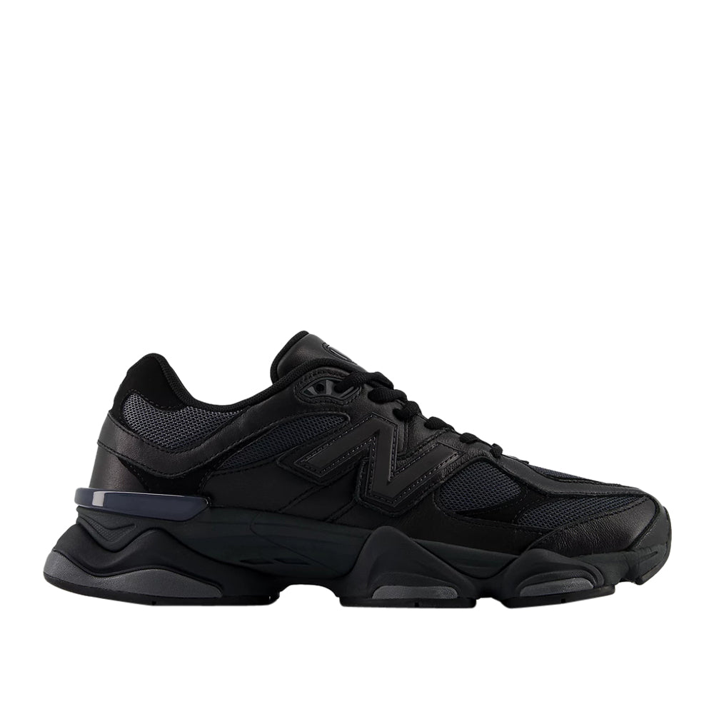 Sneakers New Balance 9060 Unisex Adulto - Nero